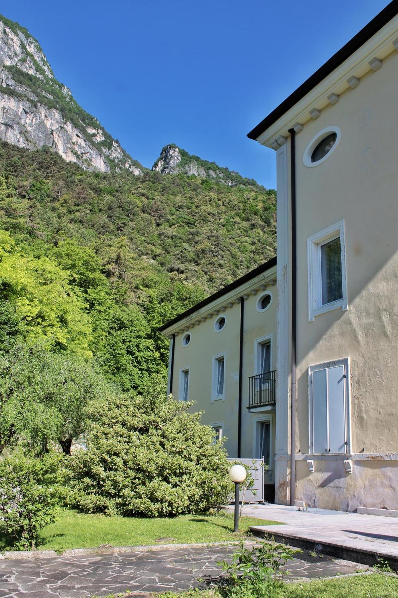 Aparthotel Englovacanze Riva Zewnętrze zdjęcie